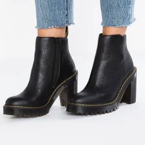 Dr Martens Magdalena Aunt Sally Heeled Chelsea Boots Black Leather Sz 8 Rare